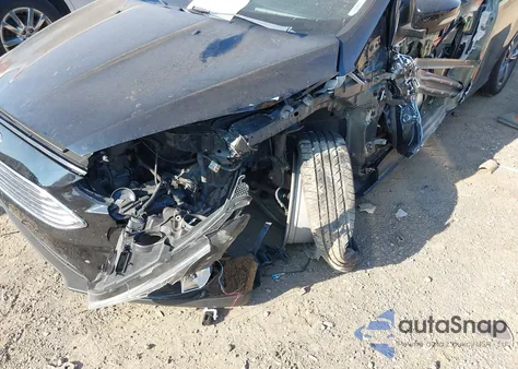 2016 Ford Focus Se из США, поврежденный, VIN 1FADP3FE3GL296891